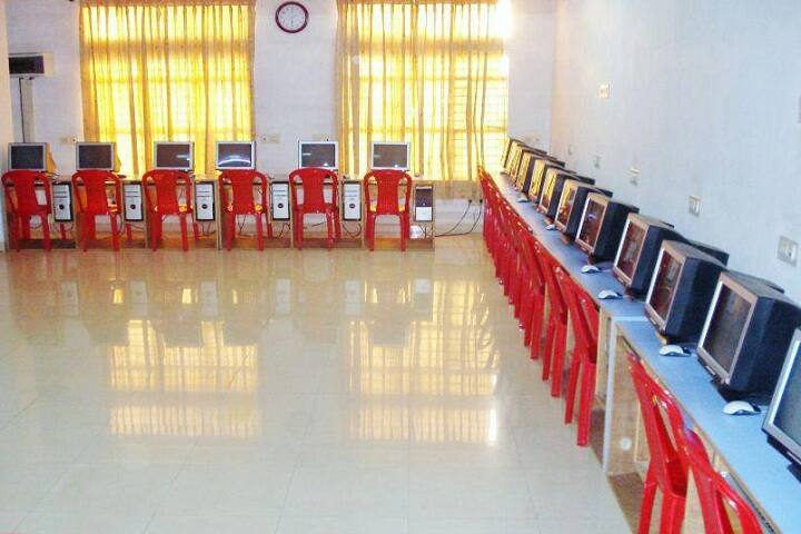 Sacred Heart First Grade College campus in Tumkur, Karnataka, India — photo 4