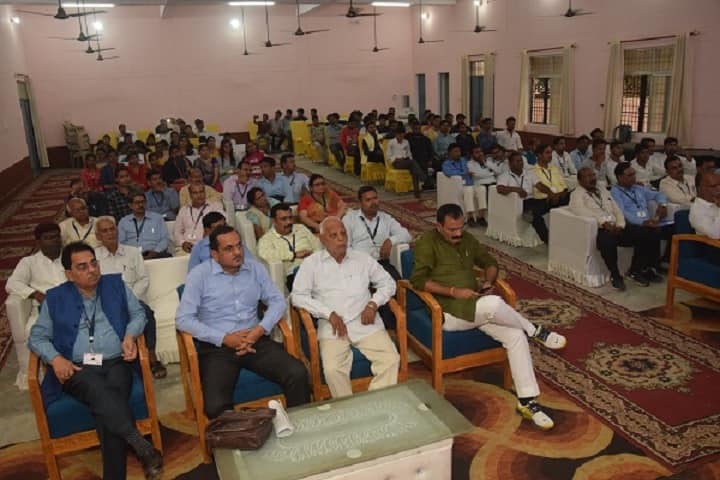 Sant Vinoba PG College campus in Deoria, Uttar Pradesh, India — photo 2