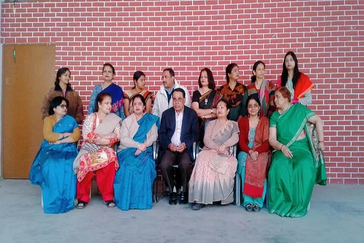 Shashi Bhushan Girls Degree College campus in Lucknow, Uttar Pradesh, India — photo 4