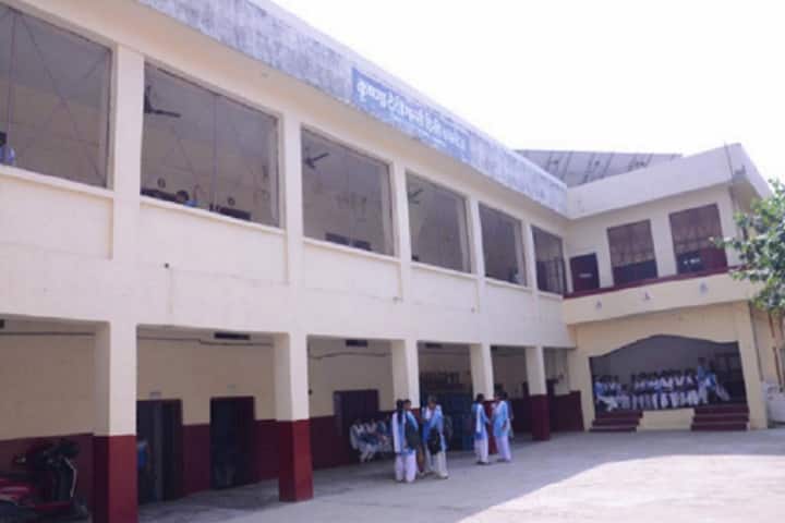Krishna Devi Girls Degree College campus in Lucknow, Uttar Pradesh, India — photo 1