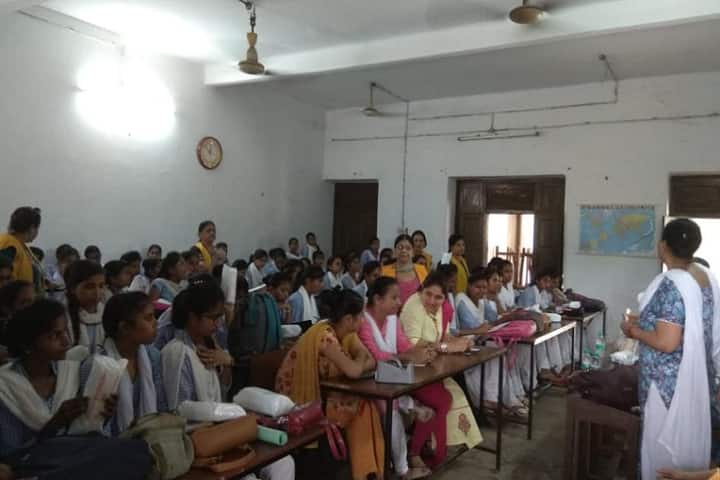 Khun Khun Ji Girls PG College campus in Lucknow, Uttar Pradesh, India — photo 3