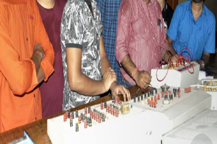 Sripat Singh College campus in Jiaganj, West Bengal, India — photo 5