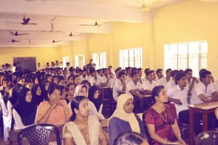 MES Arts and Science College campus in Kozhikode, Kerala, India — photo 3