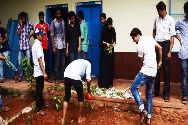 MES Arts and Science College campus in Kozhikode, Kerala, India — photo 6