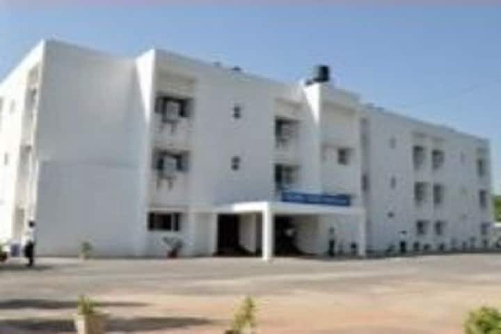 Indira Gandhi Rashtriya Uran Akademi campus in Amethi, Uttar Pradesh, India — photo 2