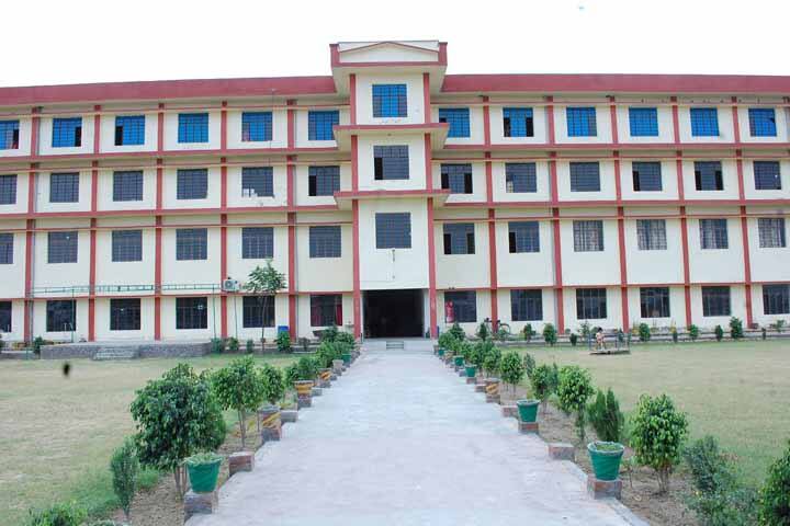 Mata Sundri Girls College campus in Bathinda, Punjab, India — photo 1