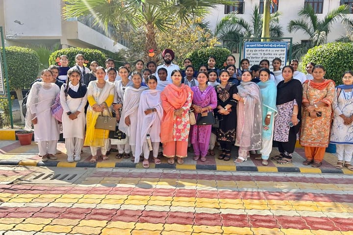 Mata Sahib Kaur Girls College campus in Bathinda, Punjab, India — photo 6