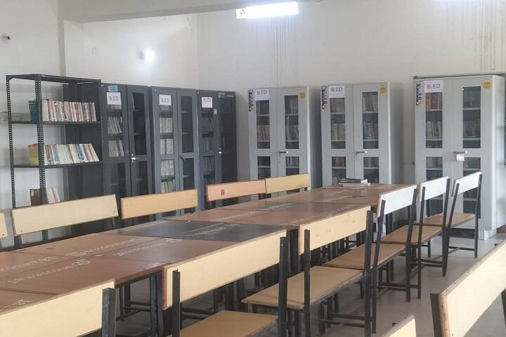 Pt Jawahar Lal Nehru Mahavidyalaya campus in Bilaspur, Chhattisgarh, India — photo 3