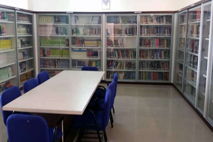Vinayaka Institute of Physiotherapy campus in Anand, Gujarat, India — photo 5