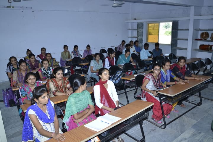 Shree Shankar College of Education campus in Patan, Gujarat, India — photo 3