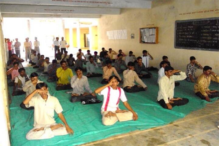 Late Shree NR Boricha Education Trust Sanchalit Arts and Commerce College campus in Junagadh, Gujarat, India — photo 5