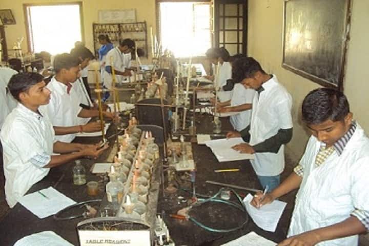 Shri RK Parikh Arts and Science College campus in Anand, Gujarat, India — photo 2