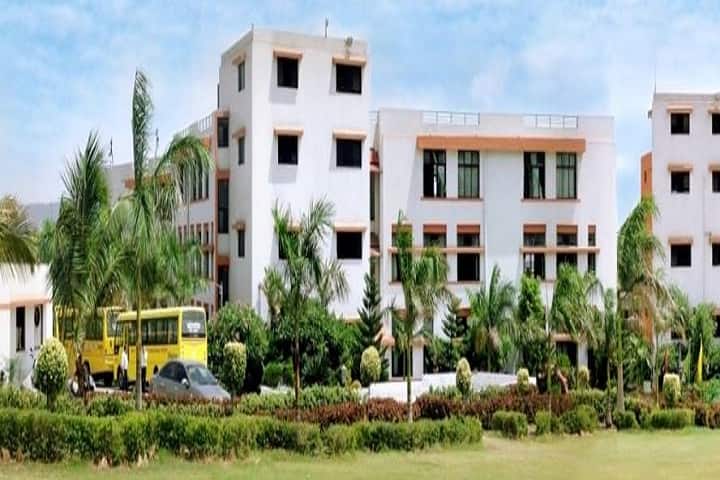 Laxmi Institute of Computer Applications campus in Valsad, Gujarat, India — photo 1