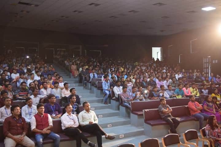 Laxmi Institute of Computer Applications campus in Valsad, Gujarat, India — photo 2
