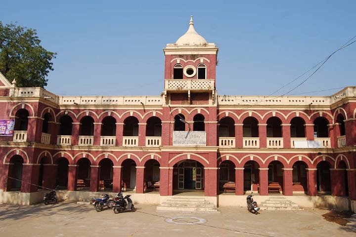 Kapadia NMMS Arts and The SNSB Commerce College campus in Chhota Udepur, Gujarat, India — photo 1