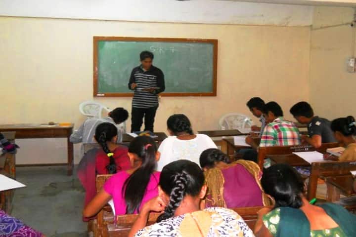 Kapadia NMMS Arts and The SNSB Commerce College campus in Chhota Udepur, Gujarat, India — photo 3