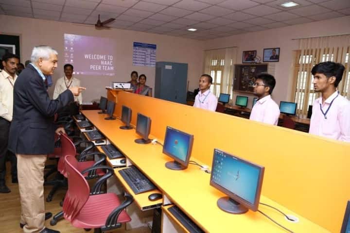 Shri SR Kanthi Arts Commerce and Science College campus in Mudhol, Karnataka, India — photo 5