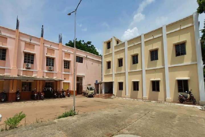 Rajdhani College campus in Bhubaneswar, Odisha, India — photo 1