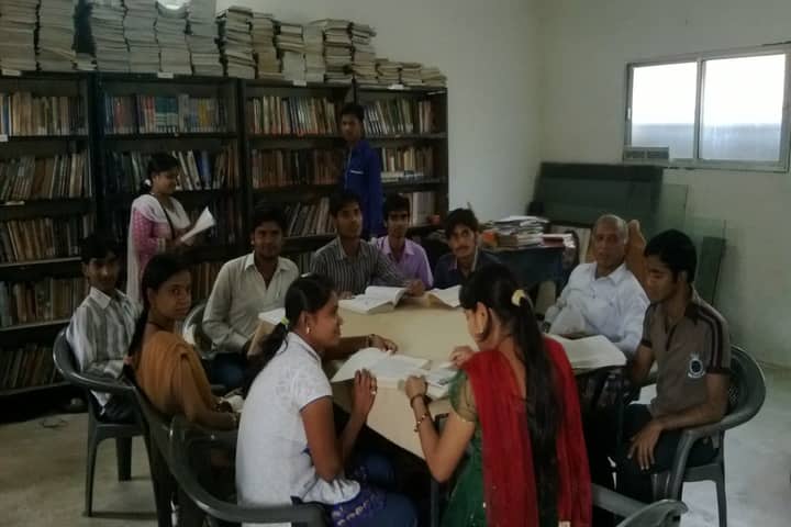 Nalini Prabha Dev Prasad Roy Arts and Commerce College campus in Bilaspur, Chhattisgarh, India — photo 2