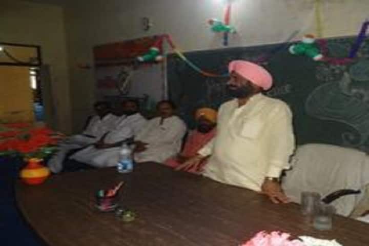 Khalsa Kanya Mahavidyalya campus in Rampur, Uttar Pradesh, India — photo 4