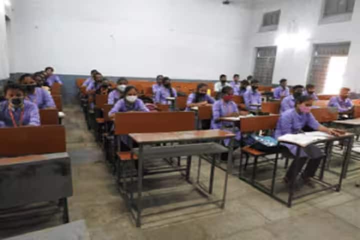 Anand Niketan College of Science Arts and Commerce campus in Warora, Maharashtra, India — photo 3