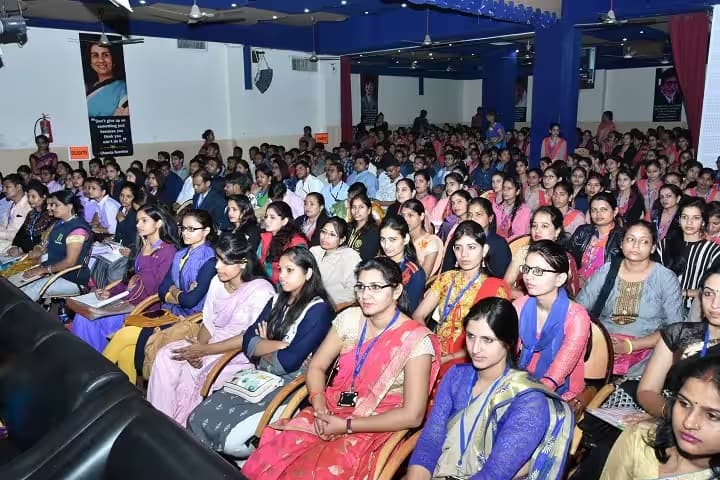 Biyani Girls College campus in Jaipur, Rajasthan, India — photo 4
