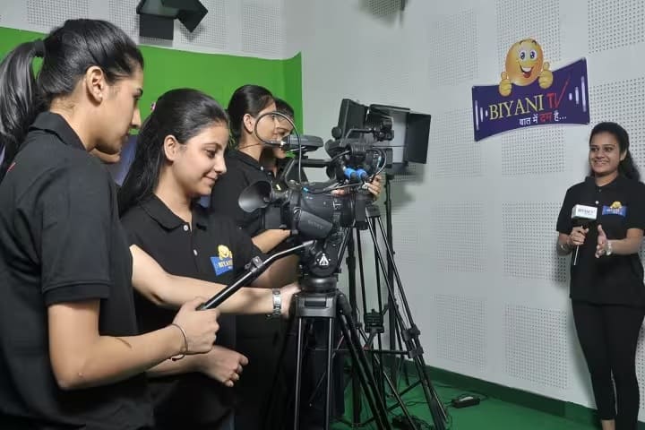 Biyani Girls College campus in Jaipur, Rajasthan, India — photo 6