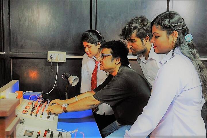 Seacom Engineering College campus in Howrah, West Bengal, India — photo 4
