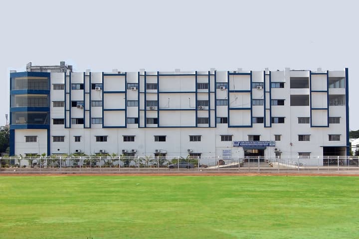 Dr Sudhir Chandra Sur Institute of Technology and Sports Complex campus in Kolkata, West Bengal, India — photo 1