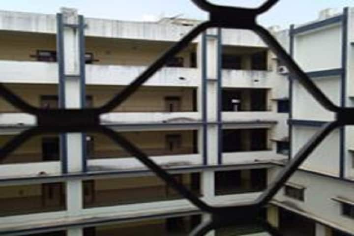 Dr Sudhir Chandra Sur Institute of Technology and Sports Complex campus in Kolkata, West Bengal, India — photo 2