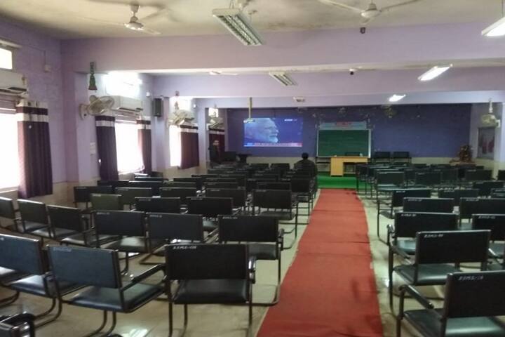 Shri Neelkantheshwar Government PG College campus in Khandwa, Madhya Pradesh, India — photo 6
