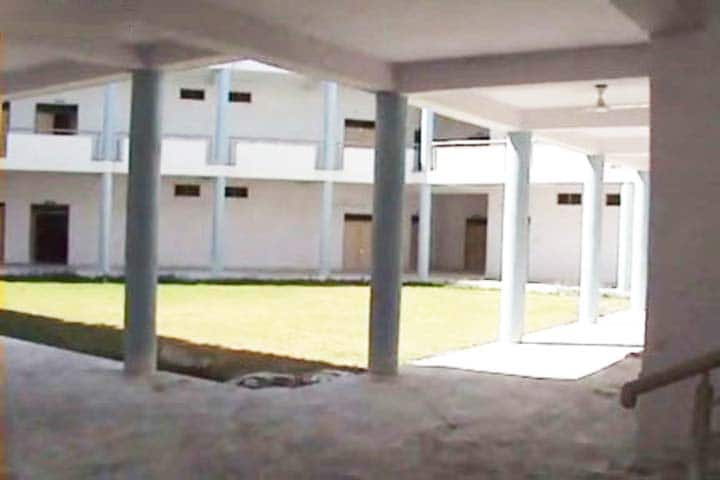 Shri Brahmanand Institute of Management and Computer Science campus in Junagadh, Gujarat, India — photo 3
