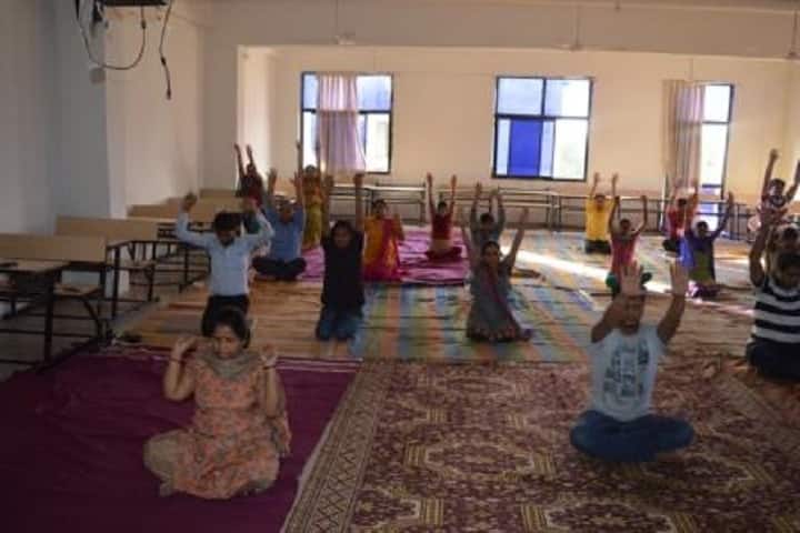 Samarth BCA College campus in Himmatnagar, Gujarat, India — photo 4