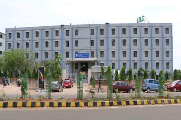 Institute of Dental Sciences campus in Bhubaneswar, Odisha, India — photo 1
