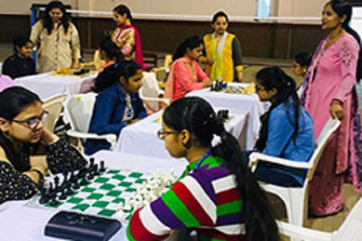 SD College for Women campus in Moga, Punjab, India — photo 4