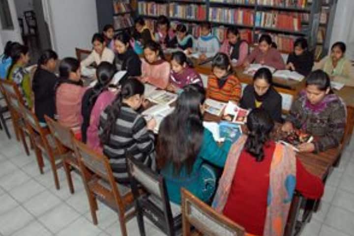 SD College for Women campus in Moga, Punjab, India — photo 6