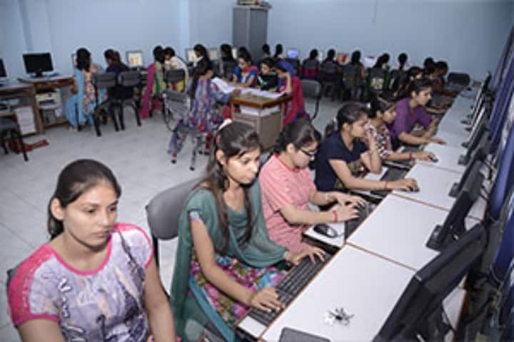 Khalsa College for Women campus in Ludhiana, Punjab, India — photo 6
