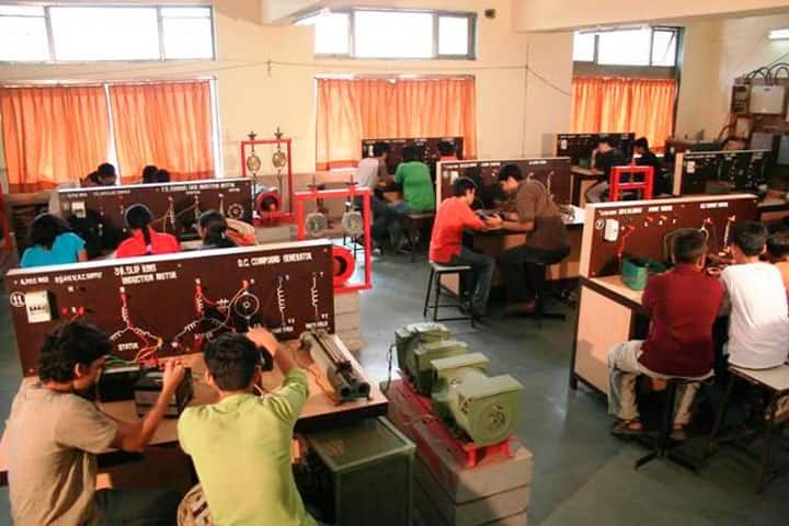 Jawahar Education Society's AC Patil College of Engineering campus in Navi Mumbai, Maharashtra, India — photo 3