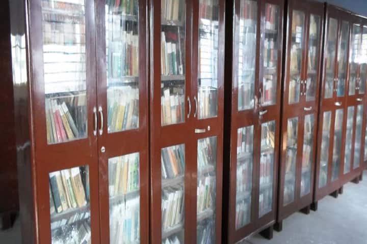 Satyendra Narain Sinha College campus in Tekari, Bihar, India — photo 3