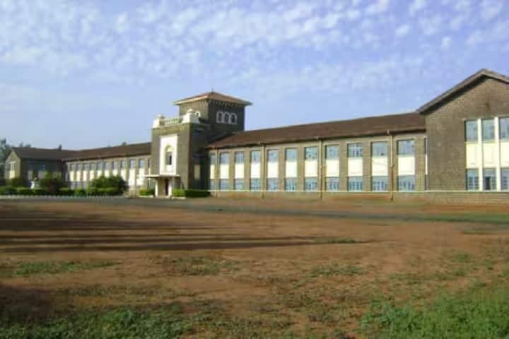 Yashwantrao Chavan College of Science campus in Karad, Maharashtra, India — photo 1