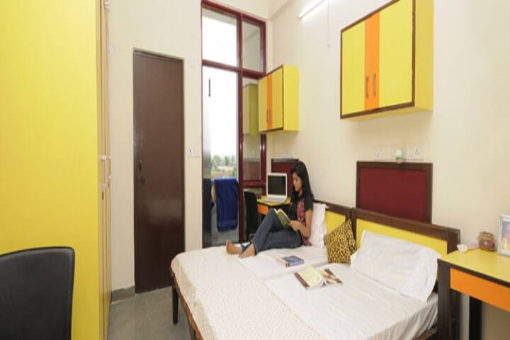 JKBS Gurgaon campus in Gurgaon, Haryana, India — photo 4
