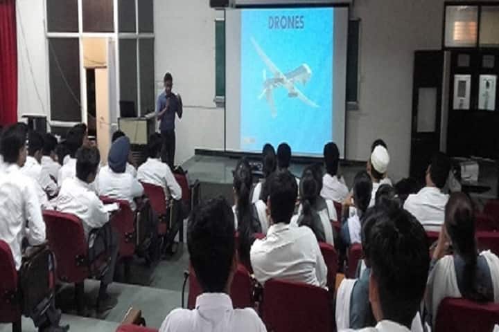 Chameli Devi Institute of Professional Studies campus in Indore, Madhya Pradesh, India — photo 3