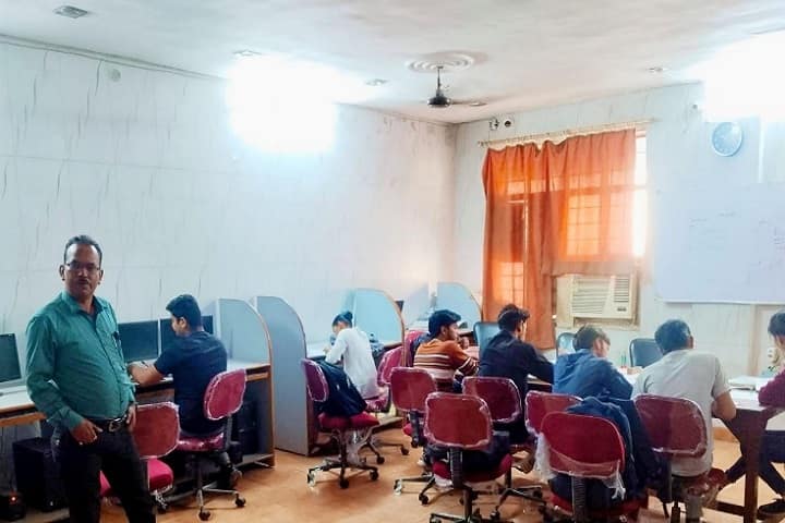Har Sahai Mahavidyalaya campus in Kanpur, Uttar Pradesh, India — photo 4
