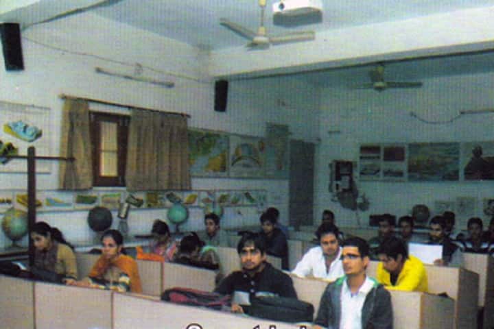 Chhotu Ram Arya College campus in Sonipat, Haryana, India — photo 2