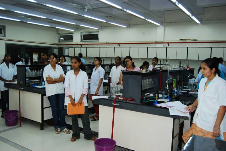 Sir Vithaldas Thackersey College of Home Science campus in Mumbai, Maharashtra, India — photo 5