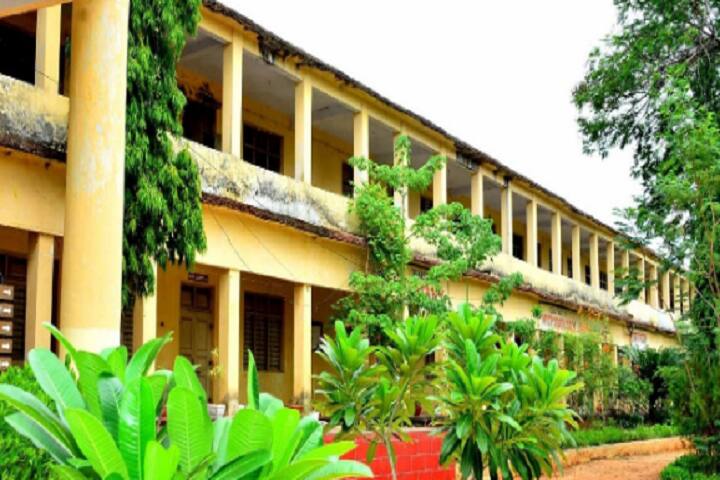 Dharmabad Shikshan Sanstha's Lal Bahadur Shastri Mahavidyalaya campus in Dharmabad, Maharashtra, India — photo 3