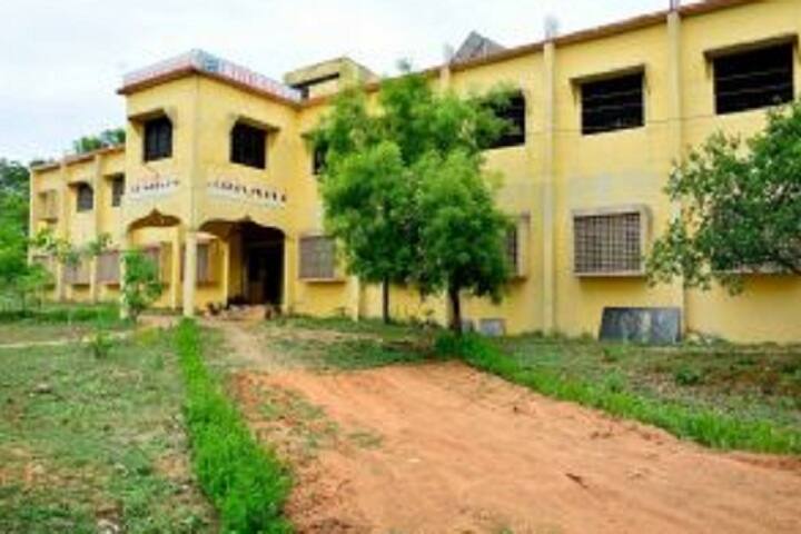 Dharmabad Shikshan Sanstha's Lal Bahadur Shastri Mahavidyalaya campus in Dharmabad, Maharashtra, India — photo 6