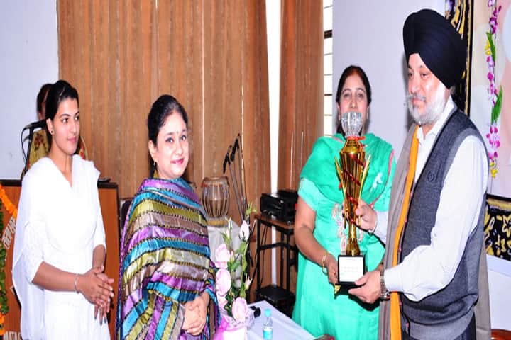 Mata Ganga Khalsa College for Girls campus in Ludhiana, Punjab, India — photo 2