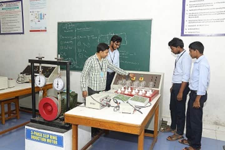 SRK Institute of Technology campus in Vijayawada, Andhra Pradesh, India — photo 3