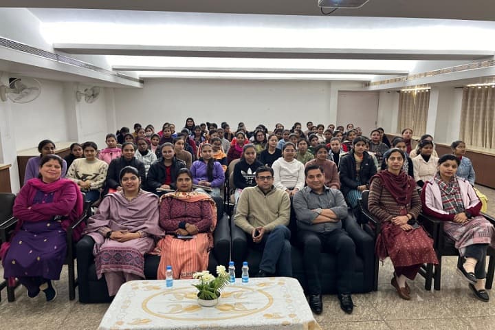 Ramgarhia Girls College campus in Ludhiana, Punjab, India — photo 5